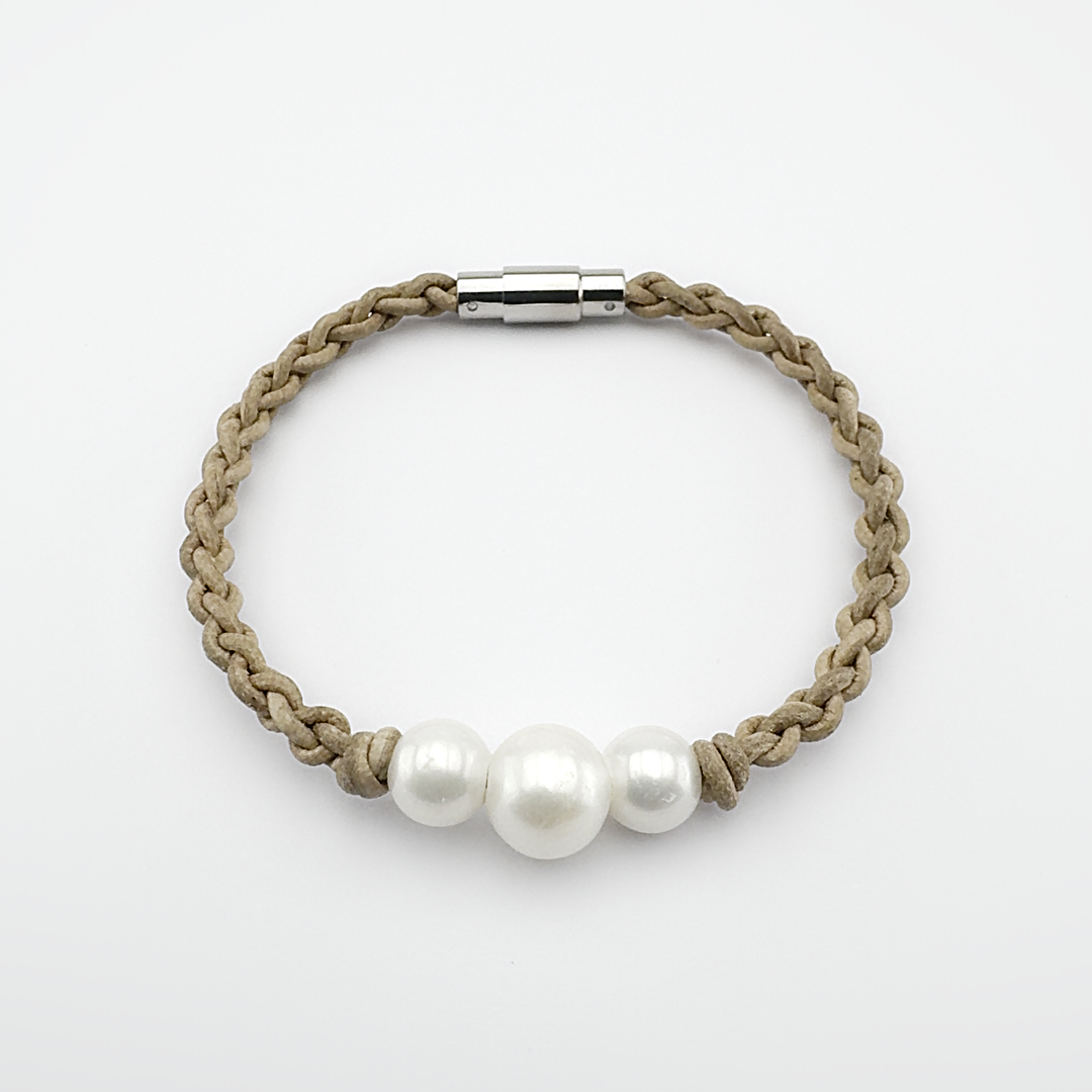 Jilly ~ Pearls & Leather Bracelet