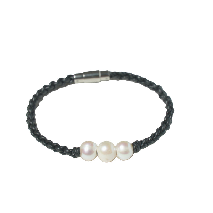 Jilly ~ Pearls &amp; Leather Bracelet