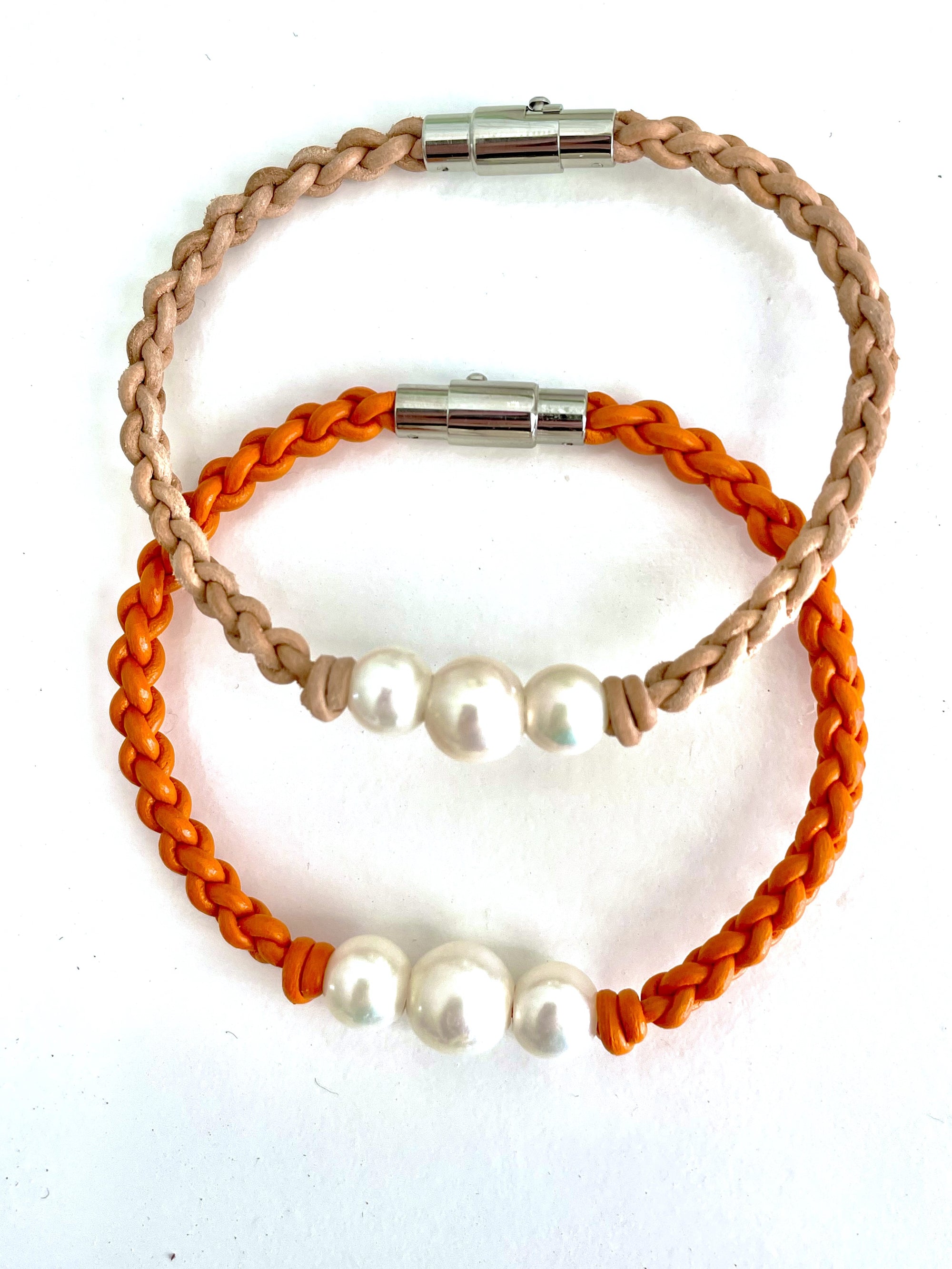 Jilly- Pearl and Leather Bracelet Tangerine - BLACK
