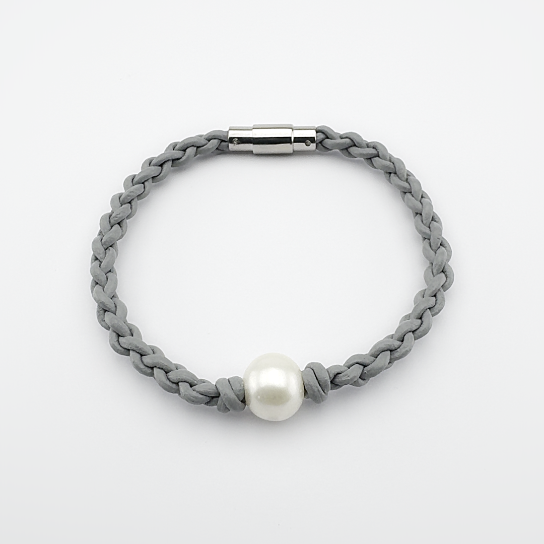 Julia ~ Pearl and Leather Bracelet
