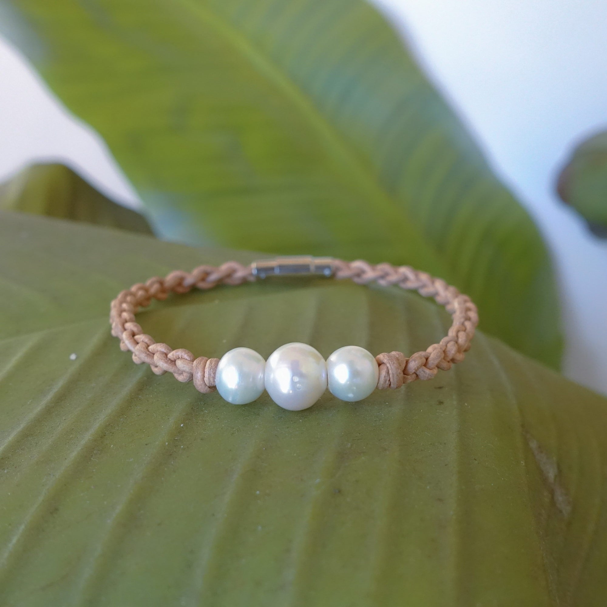 Jilly ~ Pearls & Leather Bracelet