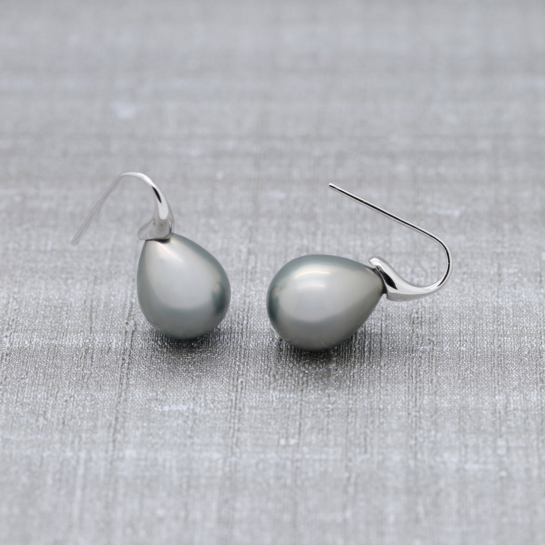 Madeline - Pearl Earrings