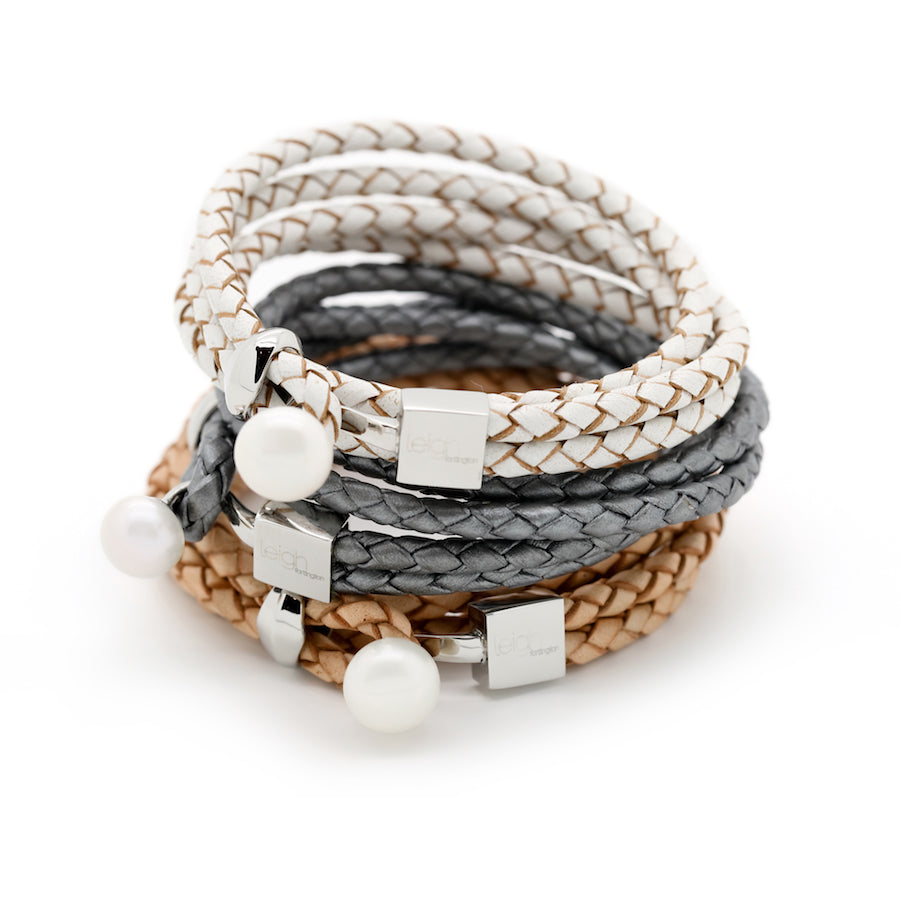 Veronica-leather pearl bracelet- 1 Natural Left