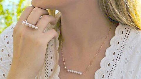 Cara  Rosegold Pearl Necklace 2 Left
